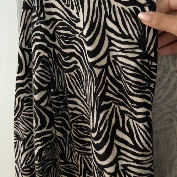 zebra print cardigan - Picture 2 of 3